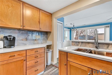 Renovated 4 Bedroom cottage in Rappahannock River Estates! Only - photo 22