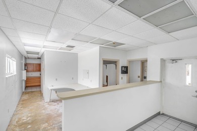 Live and/or work in this RARE 100' of waterfront re-development - photo 22
