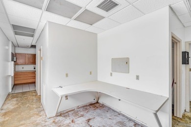 Live and/or work in this RARE 100' of waterfront re-development - photo 24