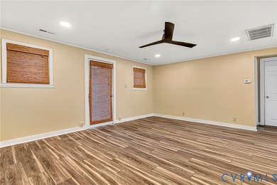Renovated 4 Bedroom cottage in Rappahannock River Estates! Only - photo 26