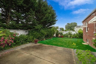 Make this warm and welcoming 4-bedroom, 2-bath cape; your own - photo 26