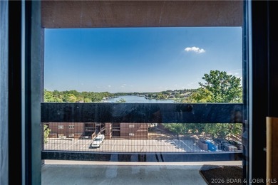 Welcome to your ideal Lake of the Ozarks retreat, where - photo 35