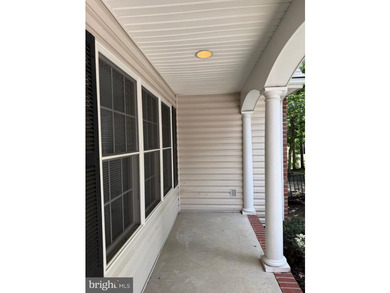 Live where you would want to vacation in this resort style - photo 48