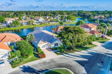 Lake Home For Sale in Palm Beach Gardens, Florida