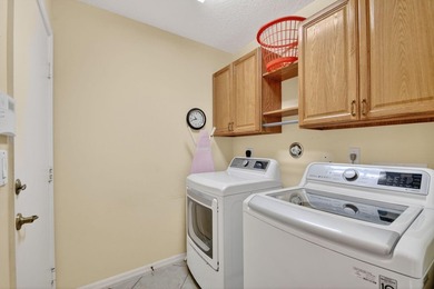 Enjoy the best of 55+ living at Bellaggio in this beautifully - photo 34