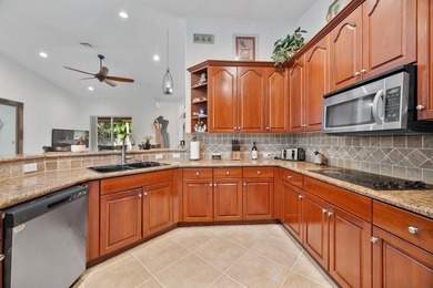 Discover timeless elegance in this exceptional 4-bedroom, 3-bath - photo 7