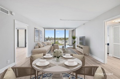 Location, Location, Location! Enjoy coastal living in this - photo 2