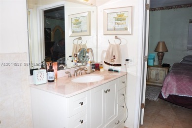 Nestled on a spacious corner lot, this charming 4 bedroom/2 - photo 14