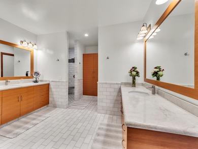 Welcome to this beautifully crafted single-level custom home in - photo 15