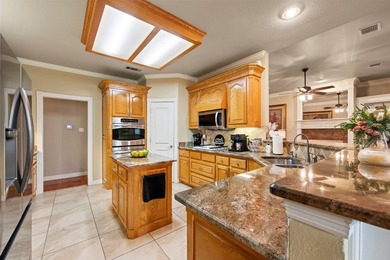 This is the ultimate example of family living! No detail was - photo 15