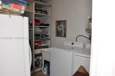 Nestled on a spacious corner lot, this charming 4 bedroom/2 - photo 22