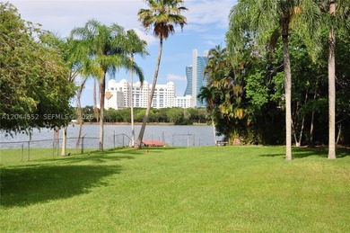 Nestled on a spacious corner lot, this charming 4 bedroom/2 - photo 23