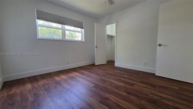 Lovely 4bed 3bth 2car garage home with screened-in pool on quiet - photo 49
