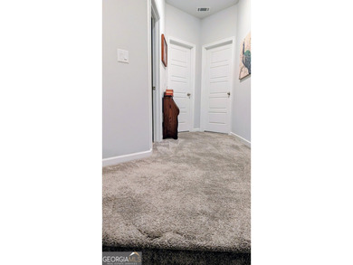 This spacious home features 5 bedrooms and 3 full bathrooms - photo 15