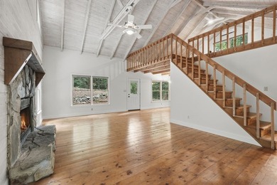 Welcome to your mountain retreat in the highly sought-after - photo 17
