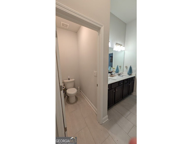 This spacious home features 5 bedrooms and 3 full bathrooms - photo 20