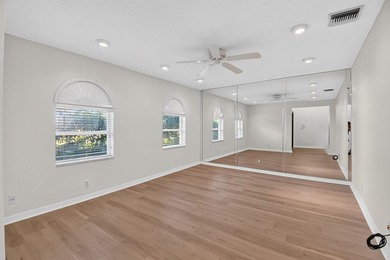 Move right into this beautifully updated 4-bedroom, 3-bath - photo 7