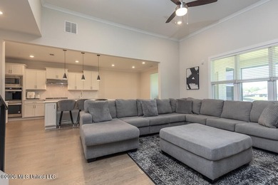 ***PRICE REDUCTION!!!***MOVE-IN READY!!!*** Welcome home to this - photo 8
