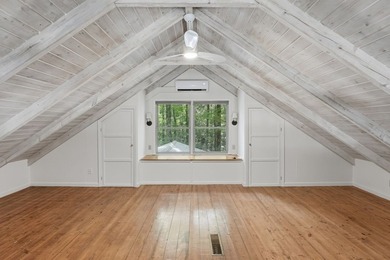 Welcome to your mountain retreat in the highly sought-after - photo 31