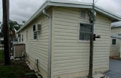 This 1967 Bela Singlewide, 1 Bedroom 1 Bath is ready for your - photo 3