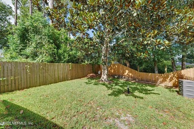 0.7 mi to Losco Regional Park - Screened pool - .33-acre - photo 36