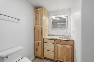 Welcome to your mountain retreat in the highly sought-after - photo 38