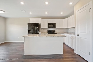 Nearly new home in Ocean Beach Estates, perfect for either a - photo 3