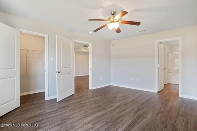Nearly new home in Ocean Beach Estates, perfect for either a - photo 8