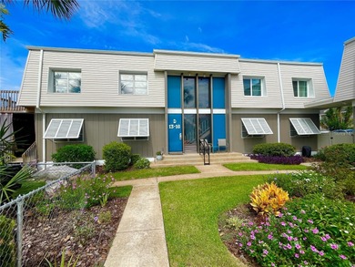 Lake Condo For Sale in Deltona, Florida