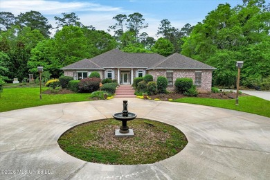 3404 Sq ft Home on 5.28 acres fronting Bayou Talla. This beauty - photo 1