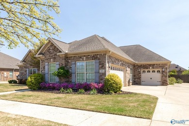 Luxury meets lifestyle in this updated Lake Forest retreat - photo 12