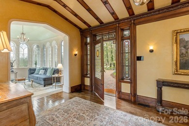 Welcome to 8 Fairway Place, where timeless architecture - photo 8