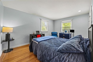 Welcome to this 4 bedroom, 1.5 bathroom home nestled at the end - photo 21