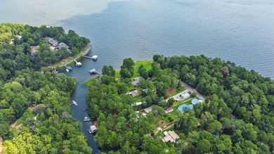 This isn't a lake house, this is a lake HOME! Leave the city and - photo 42
