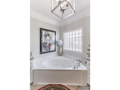 Luxury meets lifestyle in this updated Lake Forest retreat - photo 46