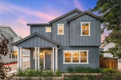 Newly constructed residence offers a thoughtfully designed - photo 1