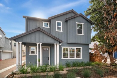 Newly constructed residence offers a thoughtfully designed - photo 3