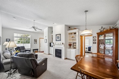 Enjoy easy living in this spacious end-unit ranch townhome - photo 9