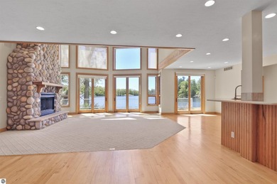 Experience luxury lakefront living at its finest with this - photo 3