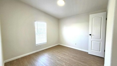 OPEN HOUSE SAT/SUN 11am -3pm. Check in at Clubhouse Discover - photo 8