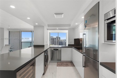 Luxury combined Miami Beach penthouse (PH06/08) offering 2,244 - photo 11