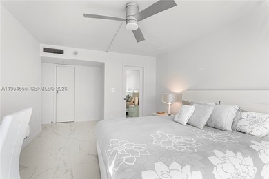Luxury combined Miami Beach penthouse (PH06/08) offering 2,244 - photo 18
