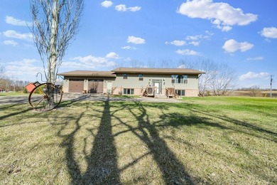 PRE-INSPECTED home- Enjoy the best of country living just 7 - photo 2