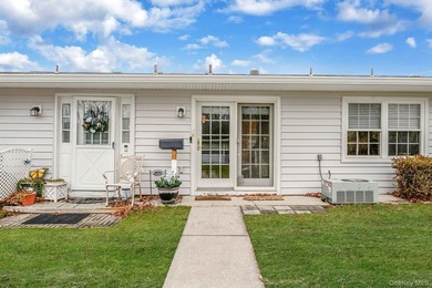 This beautifully maintained Greenbriar model is located in a - photo 3