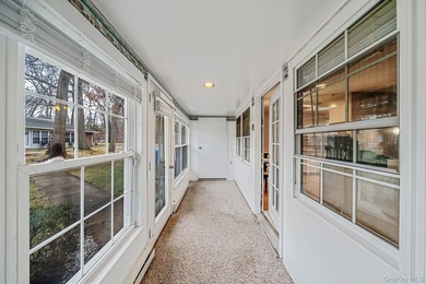 This beautifully maintained Greenbriar model is located in a - photo 5