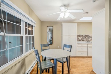 This beautifully maintained Greenbriar model is located in a - photo 9