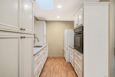 This beautifully maintained Greenbriar model is located in a - photo 10