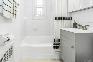 Lovely Fully Renovated 1 Bedroom, 1 Bathroom Corner Unit - photo 13