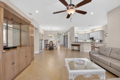 Welcome to this beautifully maintained 3-bedroom, 2.5-bath - photo 3