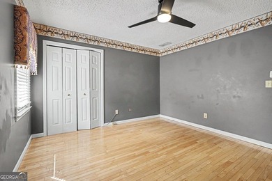 Welcome home to this exquisitely designed Classic Traditional - photo 26